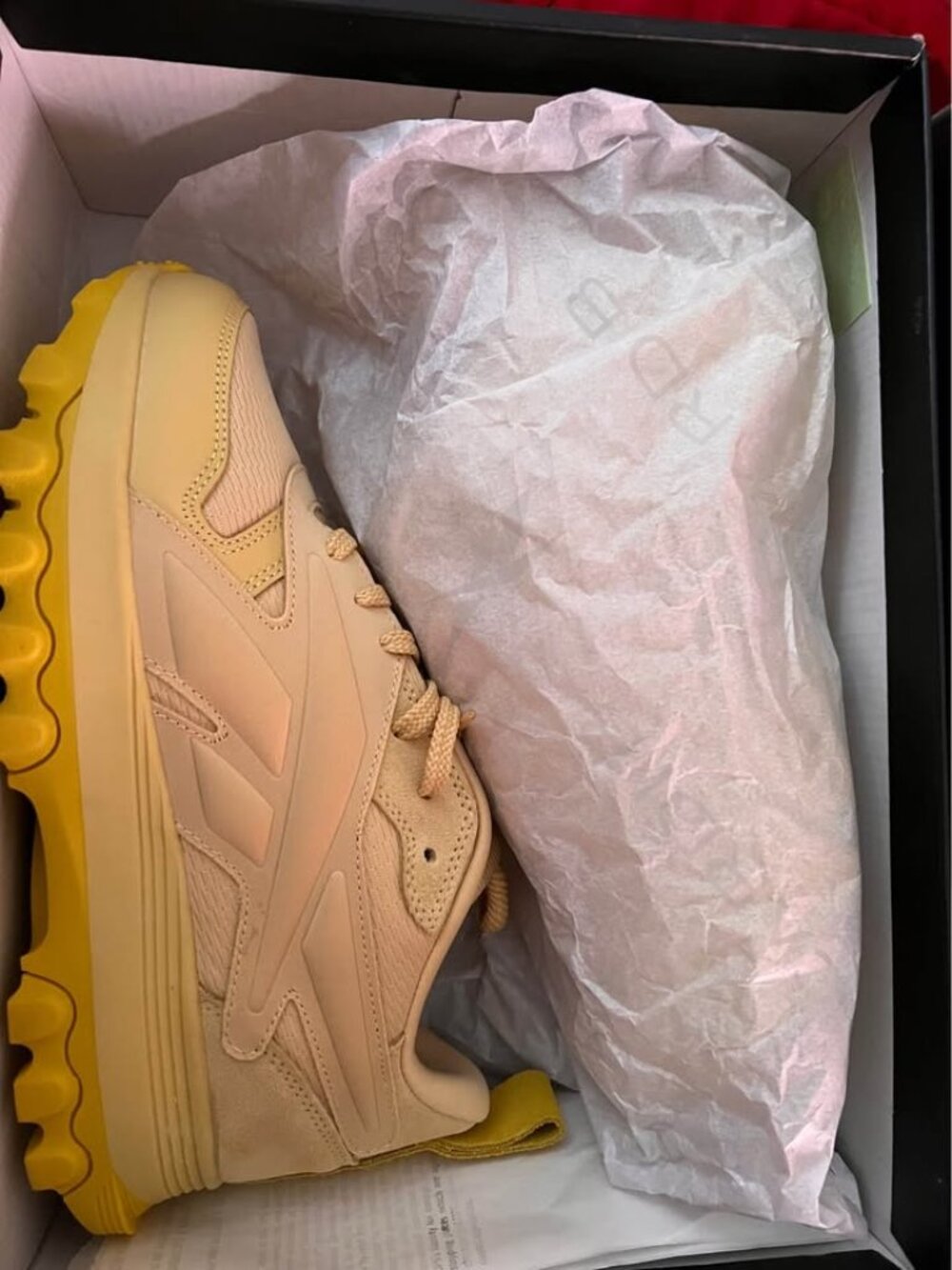 CL Cardi B V2 Junior Running Shoe